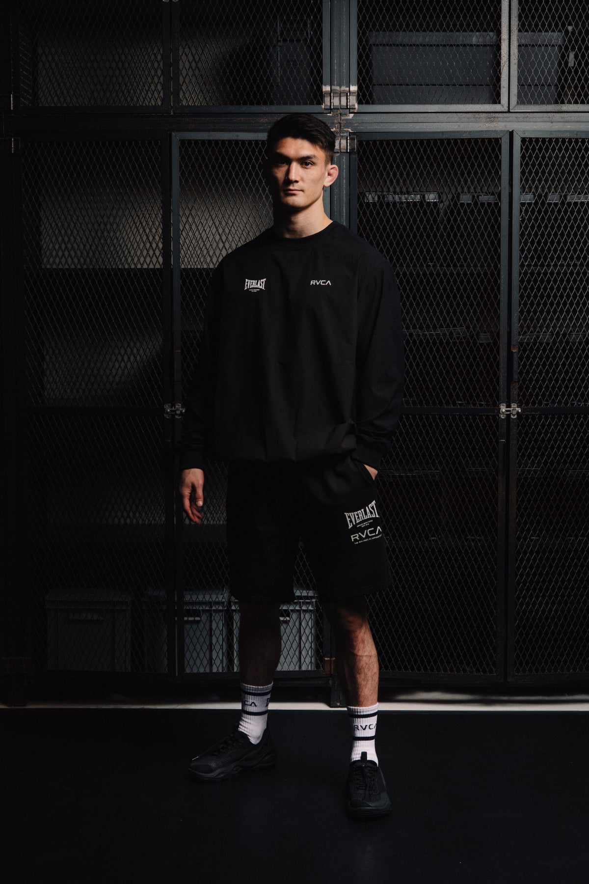 EVERLAST×RVCA SHORTS