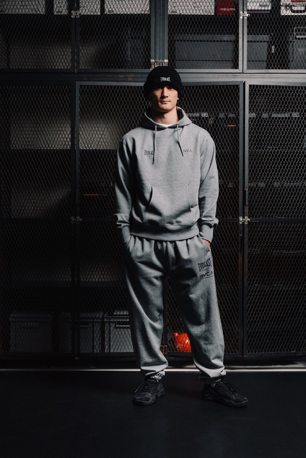 EVERLAST×RVCA SWEATPANTS