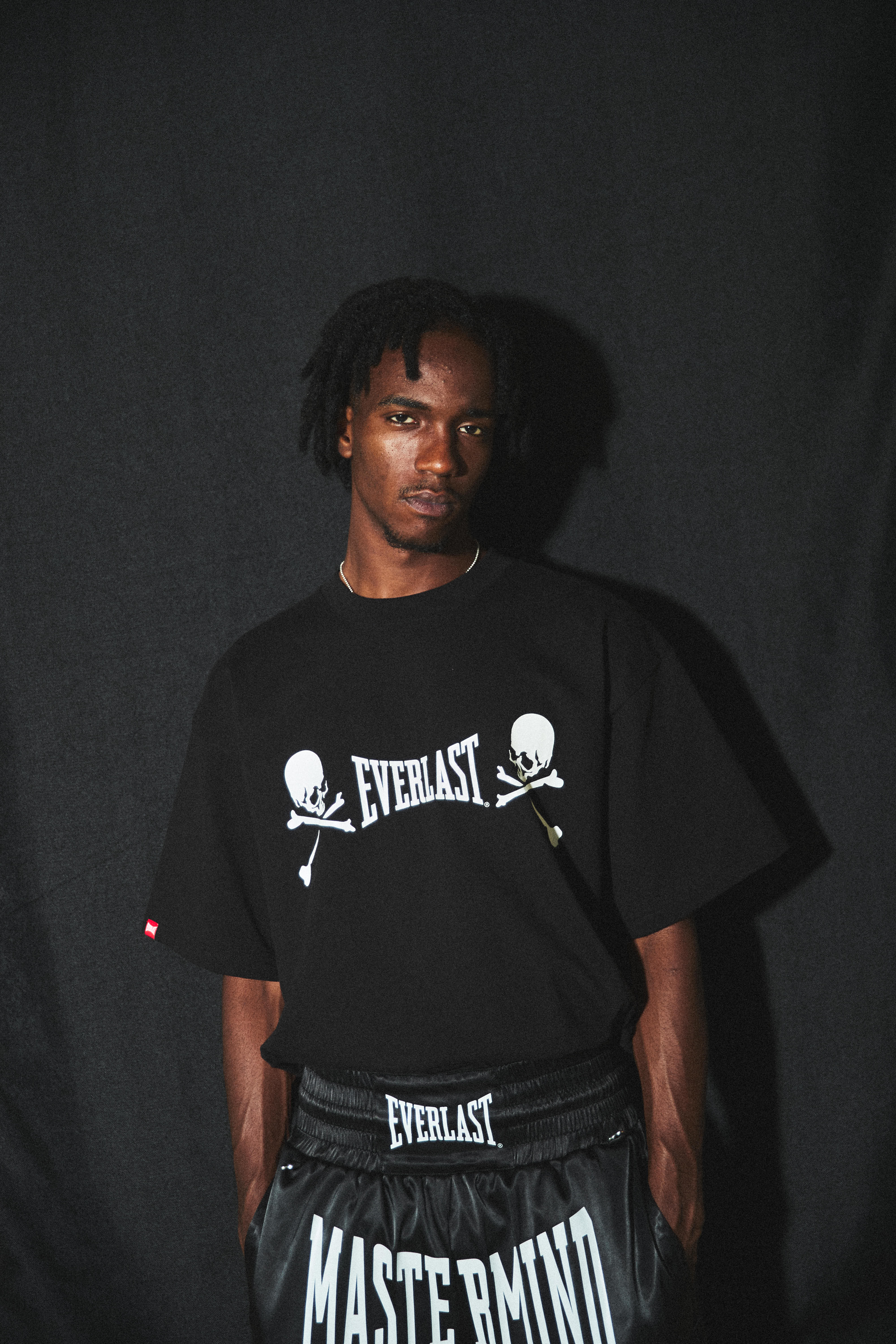 MASTERMIND TEE – EVERLAST