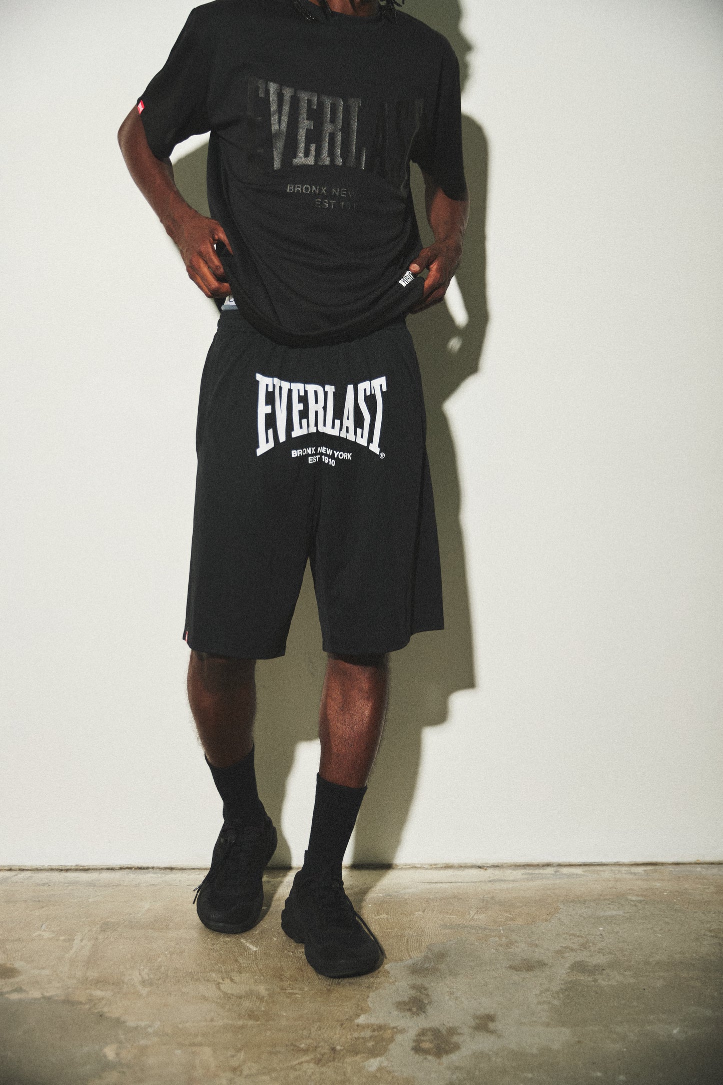EVERLAST DRY shorts front logo