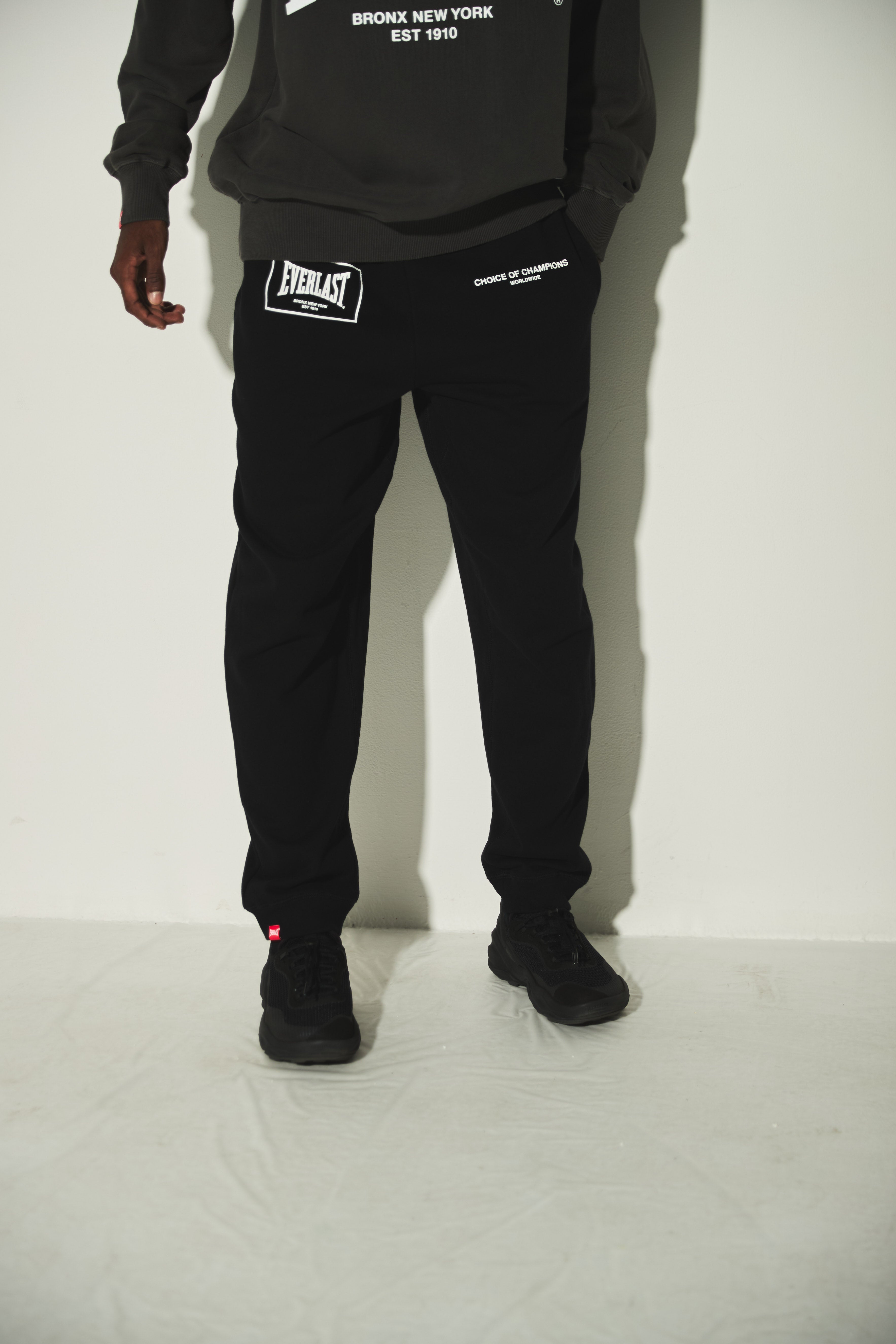 EVERLAST SWEATPANTS