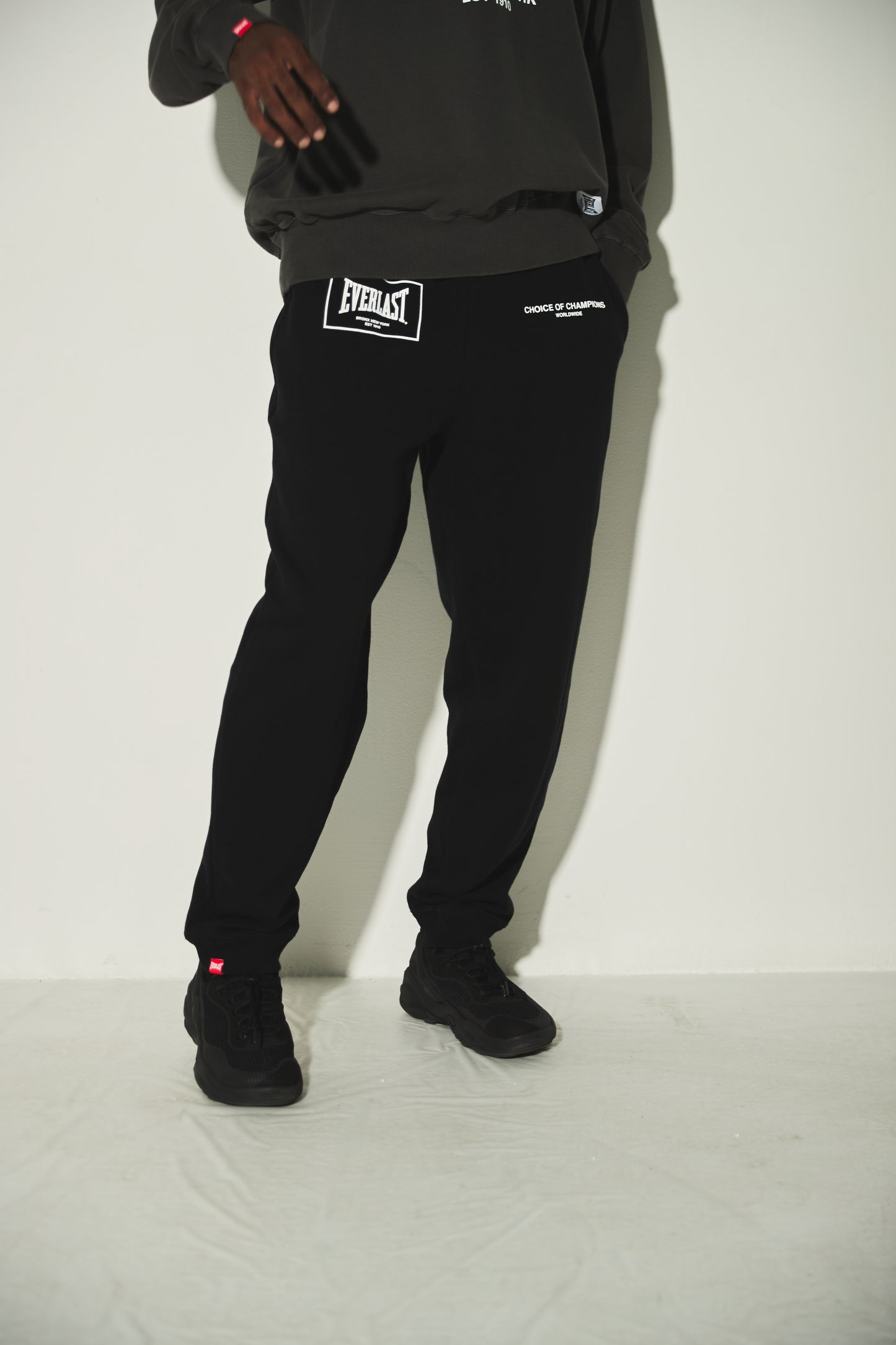EVERLAST SWEATPANTS